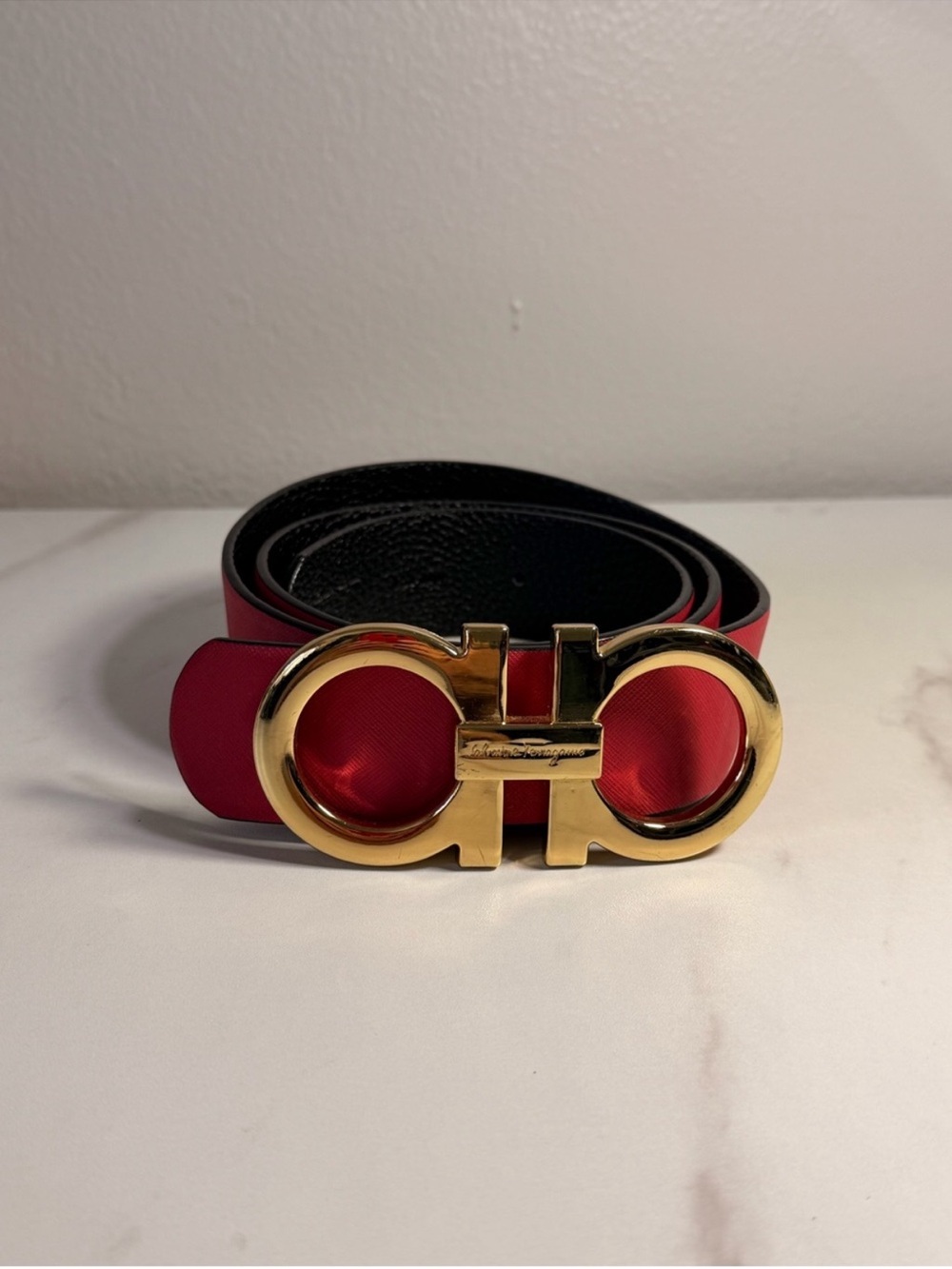 Salvatore Ferragamo Red Belt with Large Gold Gancini Buckle Size 100cm - Picture 3 of 4